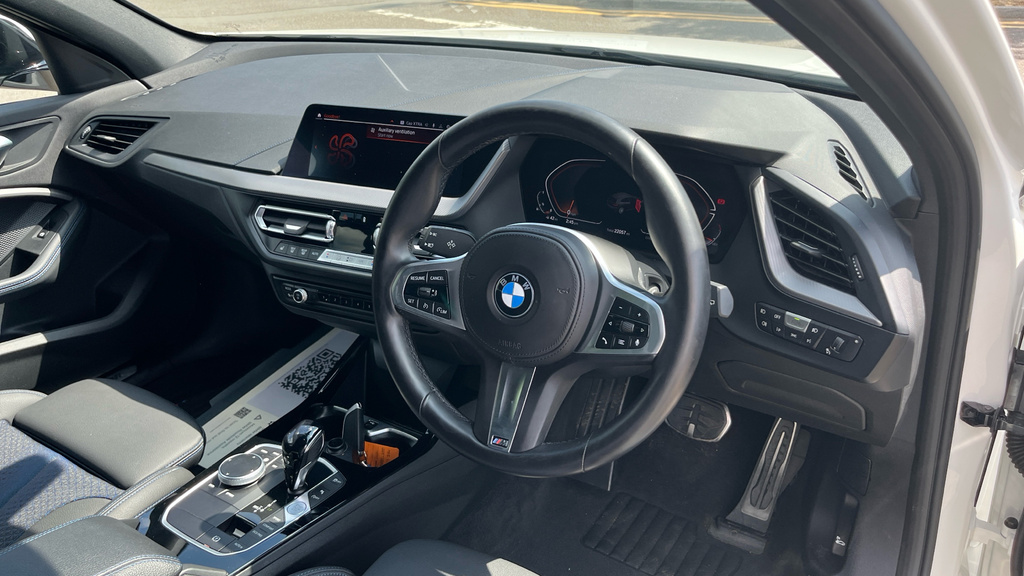 BMW 1 Series 118I M Sport FE22ZGU #6