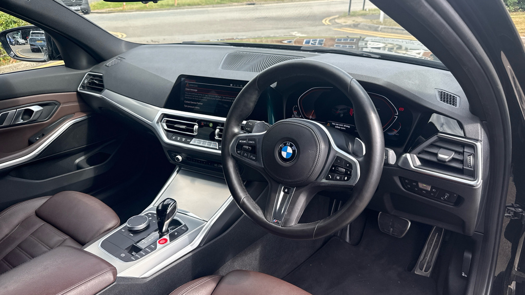BMW 3 Series 330D M Sport Touring GV71KWO #6