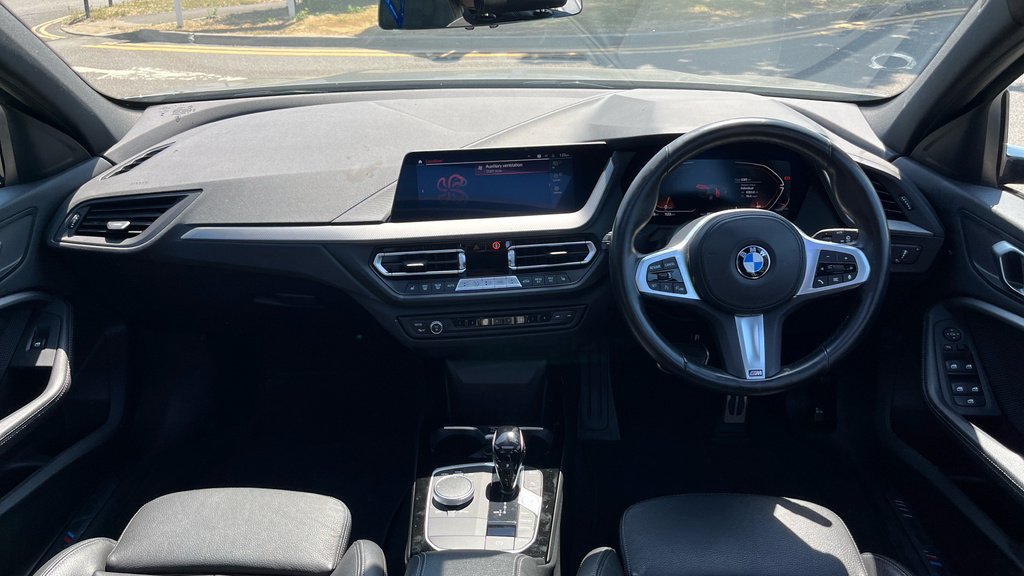 BMW 1 Series 118I M Sport #4