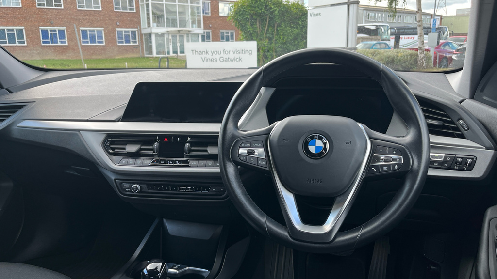 BMW 1 Series 118I Se Grey #5
