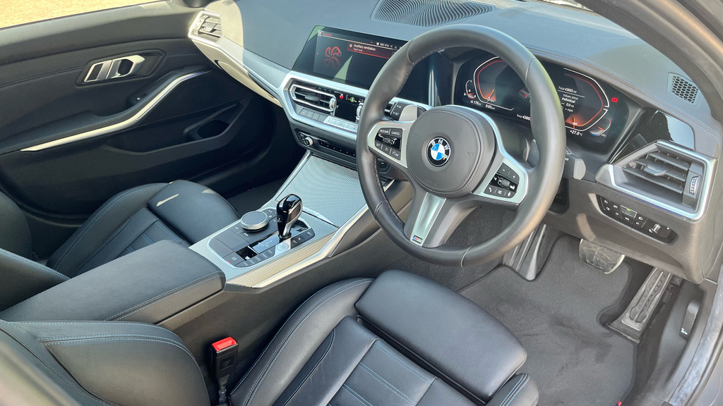 BMW 3 Series 320I M Sport Saloon GX22OFB #6