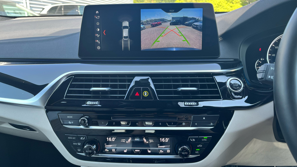 BMW 6 Series Hatchback Black #8