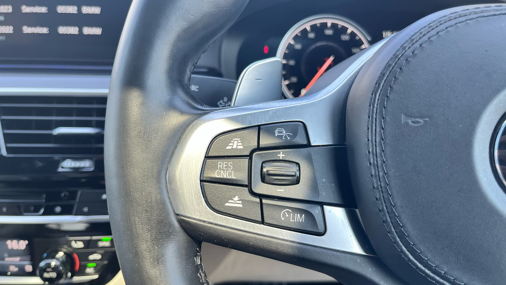 BMW 6 Series Hatchback Black #17
