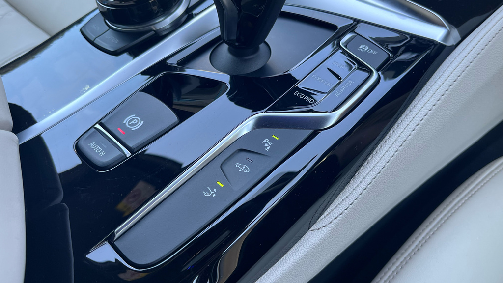 BMW 6 Series Hatchback Black #19