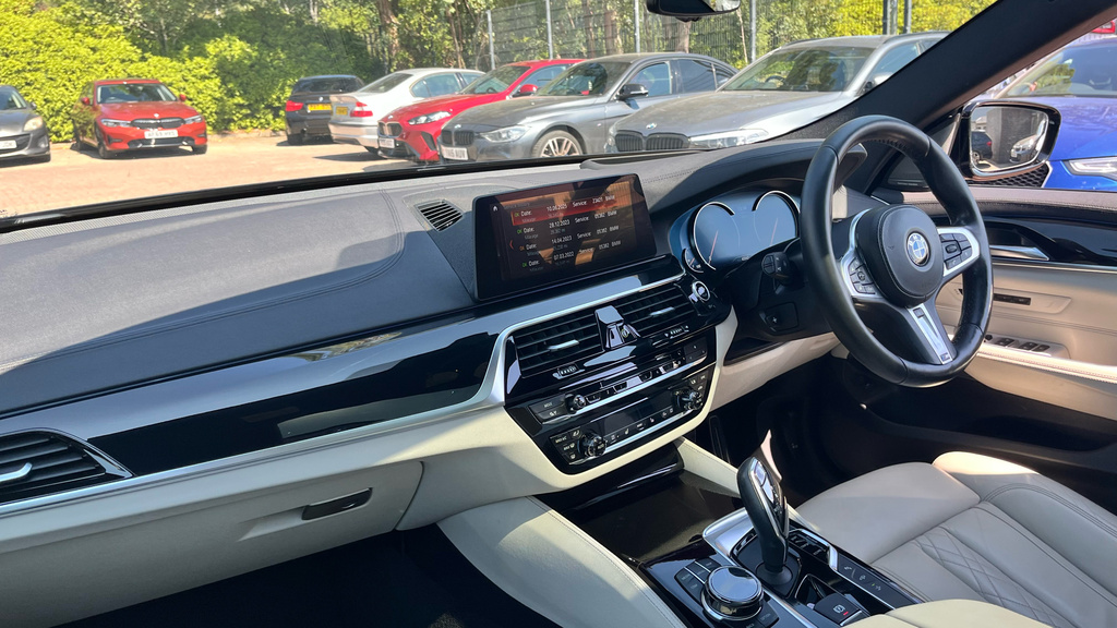 BMW 6 Series Hatchback Black #7