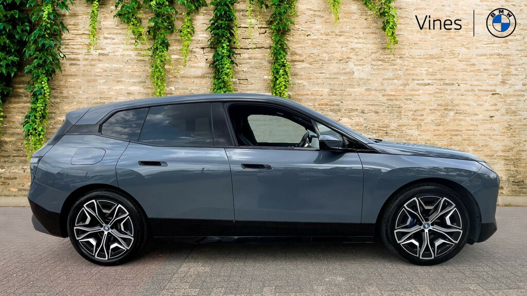 BMW iX Ix Xdrive40 M Sport EO72PZM #3