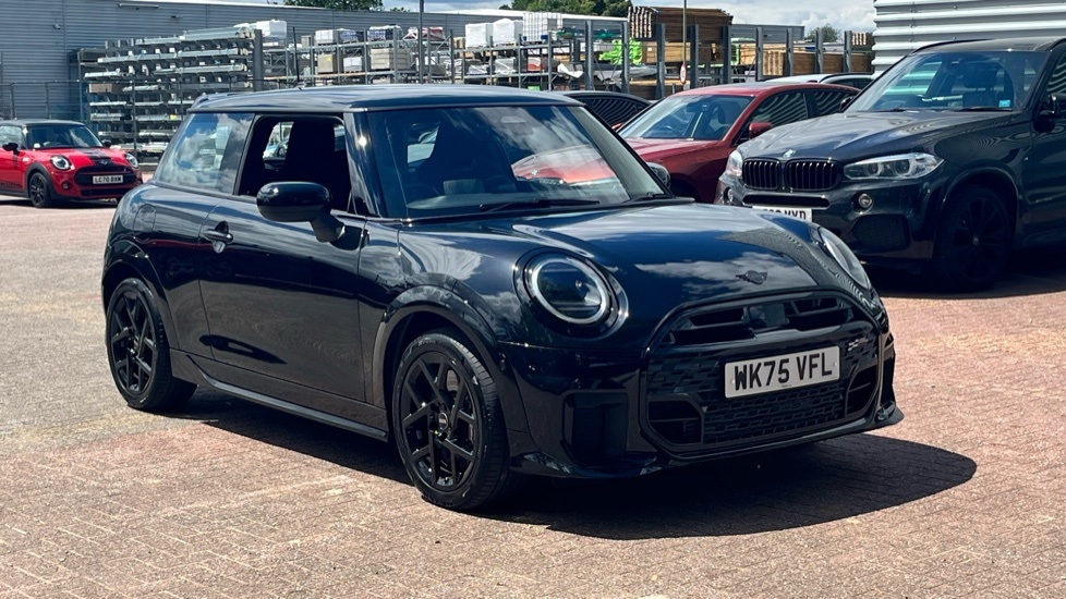 Mini Hatch Cooper C Black