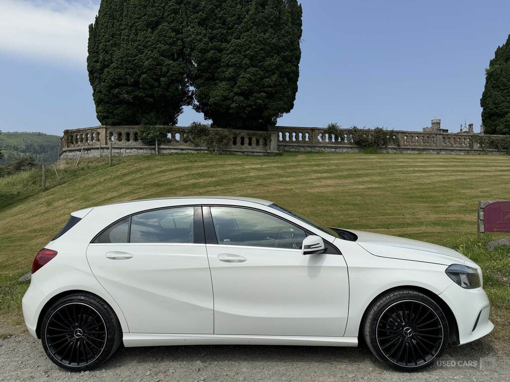 Mercedes-Benz A Class A180d Sport White #2