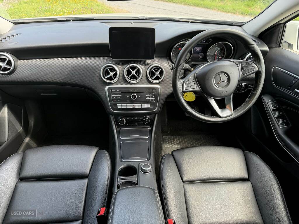 Mercedes-Benz A Class A180d Sport White #5