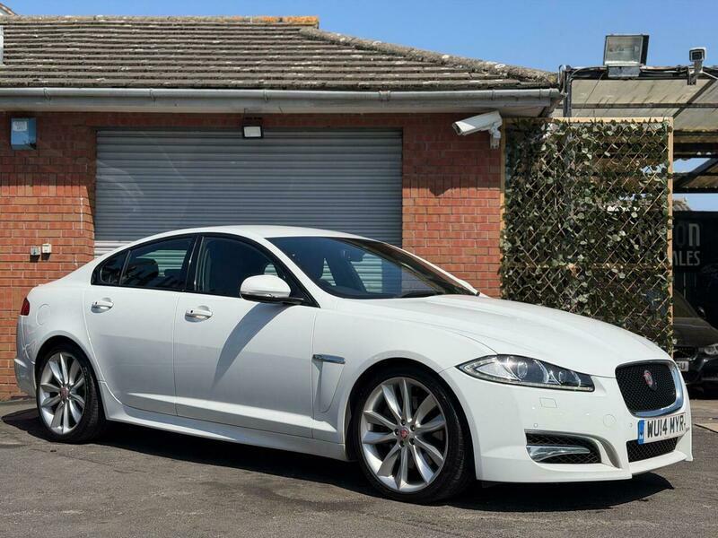 Jaguar XF 3.0D S V6 Premium White #5