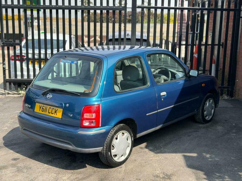 Nissan Micra Micra Red #16