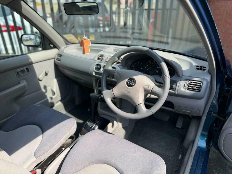 Nissan Micra Micra Red #20
