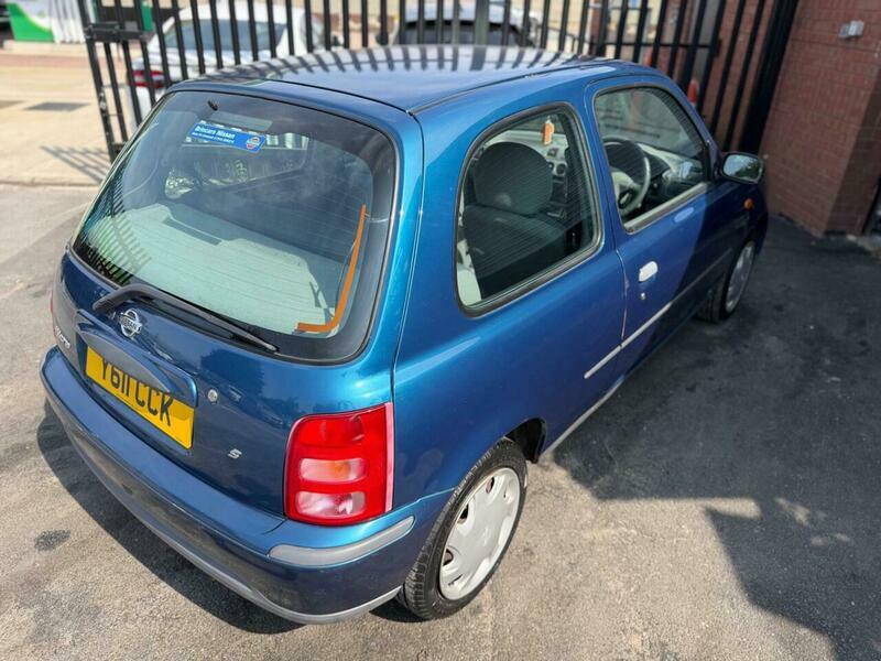 Nissan Micra Micra Red #18