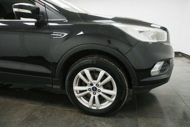 Ford Kuga 1.5 Tdci Zetec Euro 6 S S AP17RNO Black #4