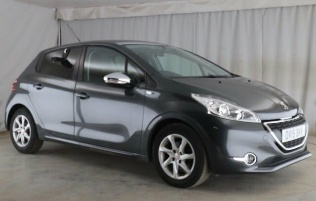 Peugeot 208 1.6 Bluehdi 100 Allure White #1