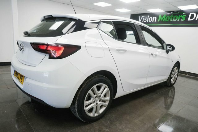 Vauxhall Astra 1.4I Design Euro 6 LM16LPE White #3