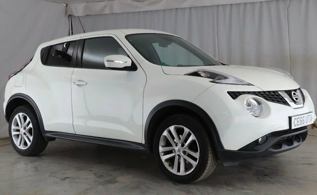Nissan Juke 1.6 N-connecta Xtron Euro 6 Black #1