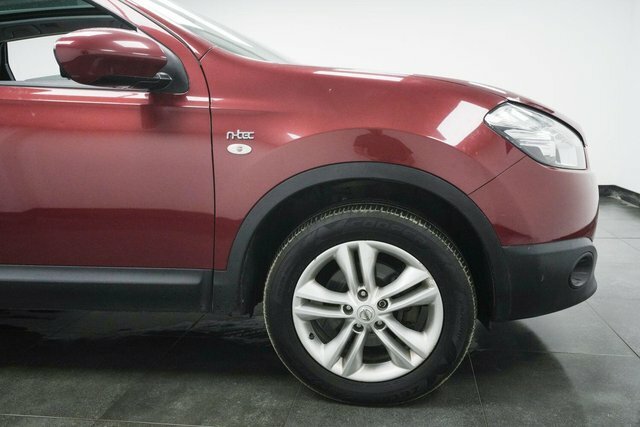 Nissan Qashqai 1.5 Dci N-tec 2Wd Euro 4 DFZ8941 Red #4