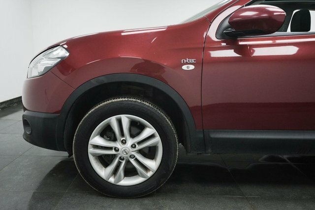 Nissan Qashqai 1.5 Dci N-tec 2Wd Euro 4 DFZ8941 Red #5