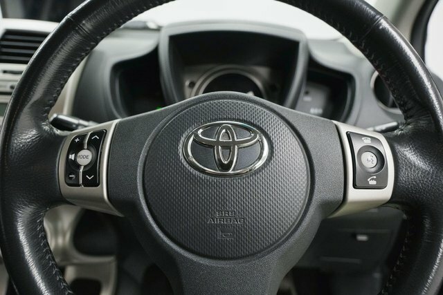 Toyota Urban Cruiser Hatchback D-4d 2010 Silver #17