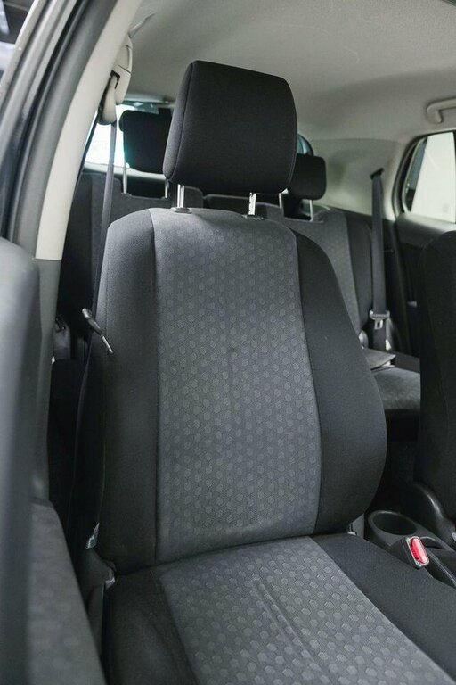 Toyota Urban Cruiser Hatchback D-4d 2010 Silver #11