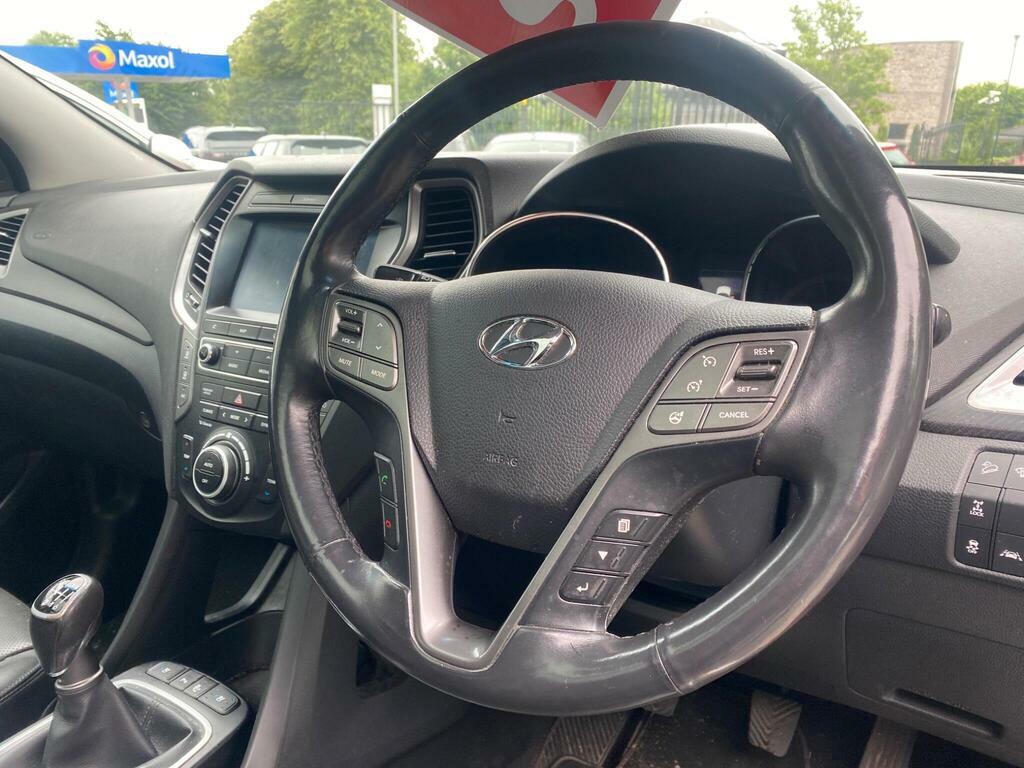 Hyundai Santa Fe 2.2 Crdi Blue Drive Premium 7 Seats Silver #8