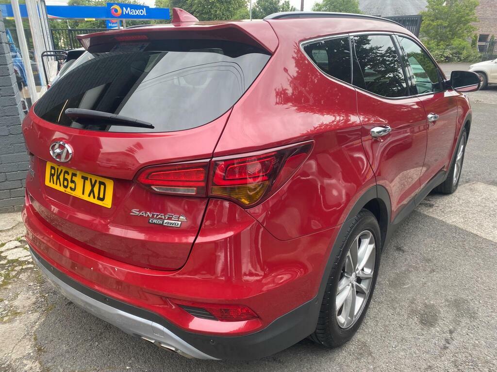 Hyundai Santa Fe 2.2 Crdi Blue Drive Premium Se 4Wd Euro 6 S S Red #3
