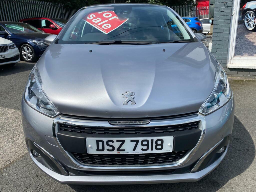 Peugeot 208 1.2 Puretech Signature Euro 6 S S Black #7