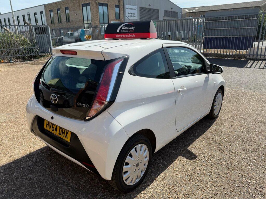 Toyota Aygo 1.0 Vvt-i X-play Euro 5 Euro 5 White #6