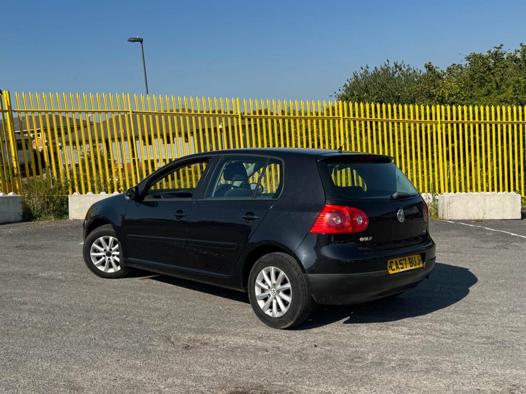 Volkswagen Golf 1.9 Tdi Match Black #2
