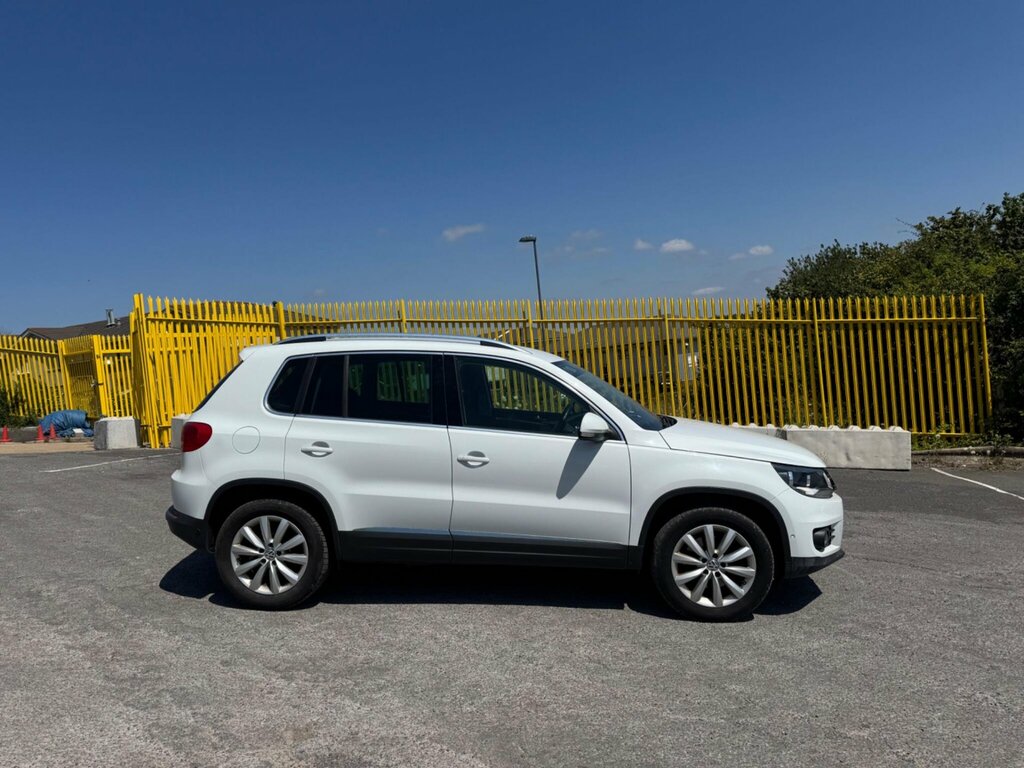 Volkswagen Tiguan 2.0 Tdi Bluemotion Tech Match 4Wd Euro 5 Ss WG64VCU White #5