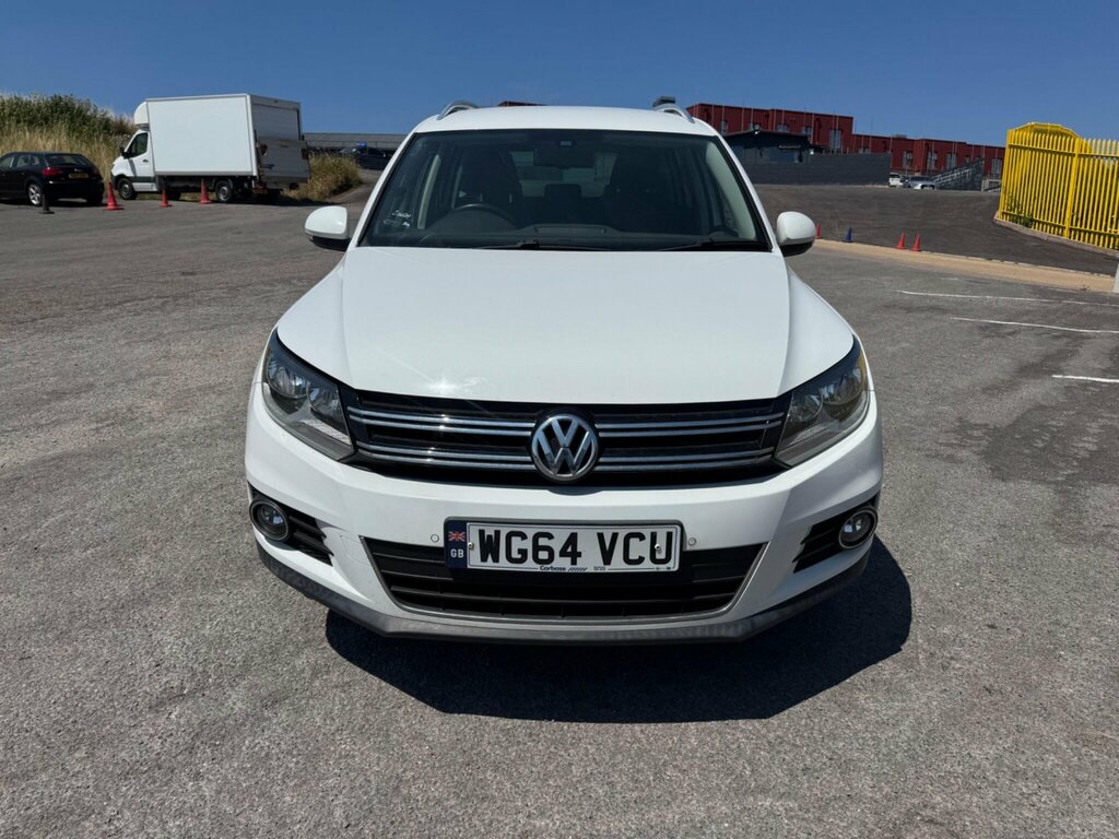 Volkswagen Tiguan 2.0 Tdi Bluemotion Tech Match 4Wd Euro 5 Ss WG64VCU White #3