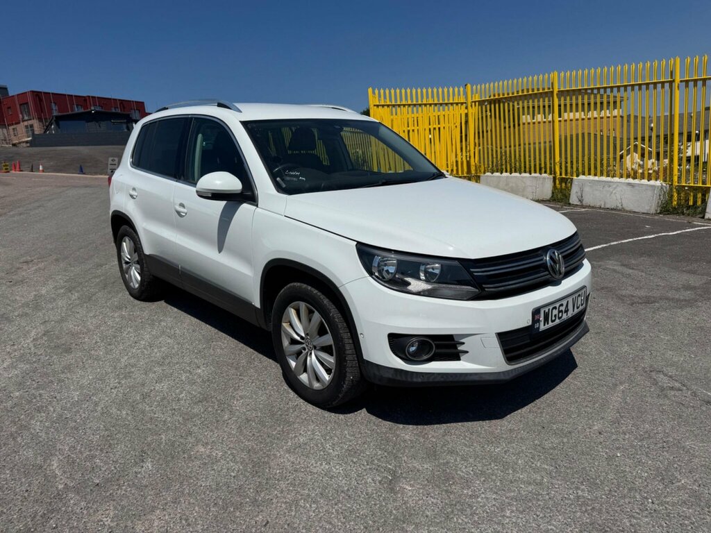 Volkswagen Tiguan 2.0 Tdi Bluemotion Tech Match 4Wd Euro 5 Ss WG64VCU White #4