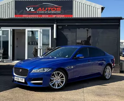 Jaguar XF 2.0 I4 240Ps R-sport Awd Black #11