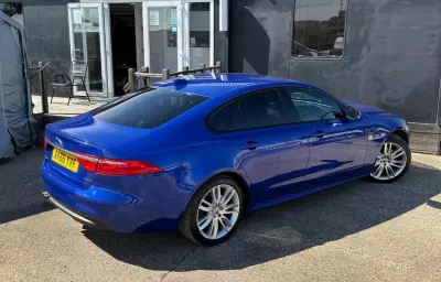 Jaguar XF 2.0 I4 240Ps R-sport Awd Black #28