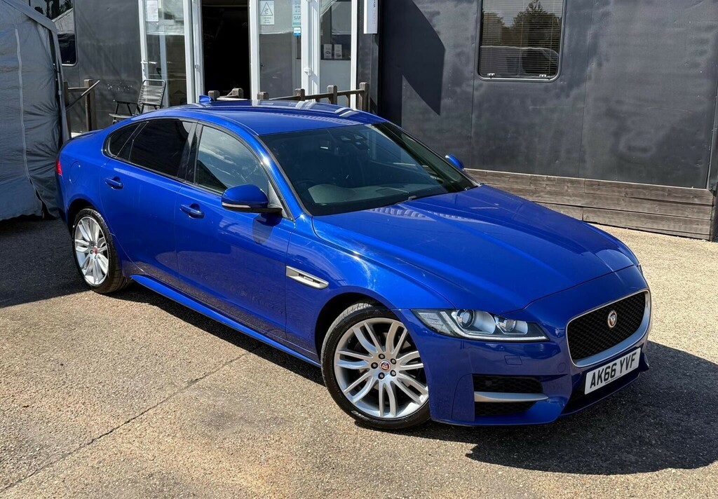 Jaguar XF 2.0D R-sport Euro 6 Ss Blue #2