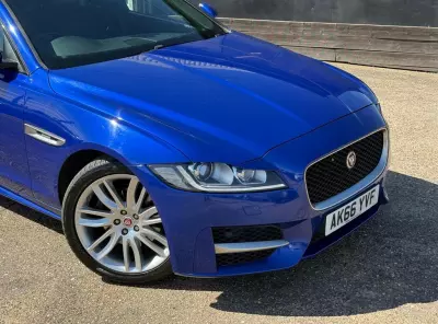 Jaguar XF 2.0 I4 240Ps R-sport Awd Black #5