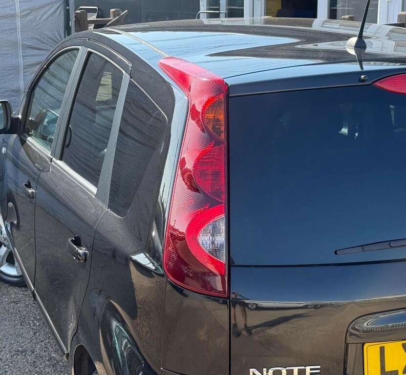 Nissan Note 1.6 16V N-tec Hatchback Beige #25