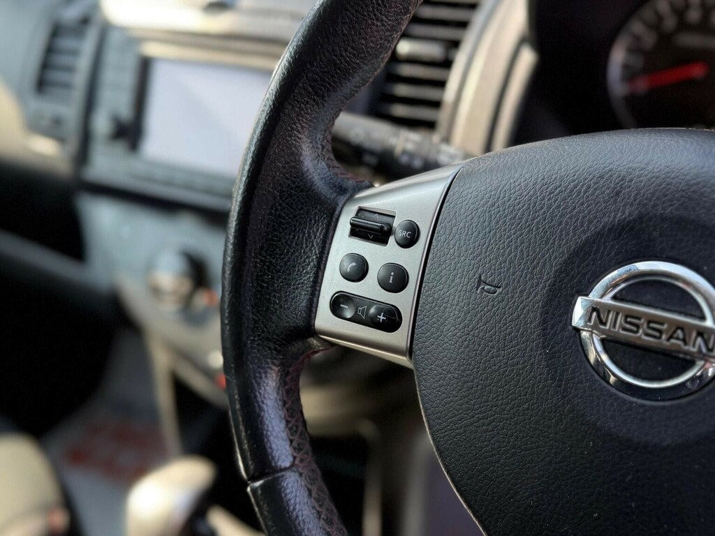 Nissan Note 1.6 16V N-tec Hatchback Beige #39