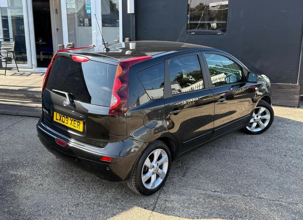 Nissan Note 1.6 16V N-tec Hatchback Beige #28