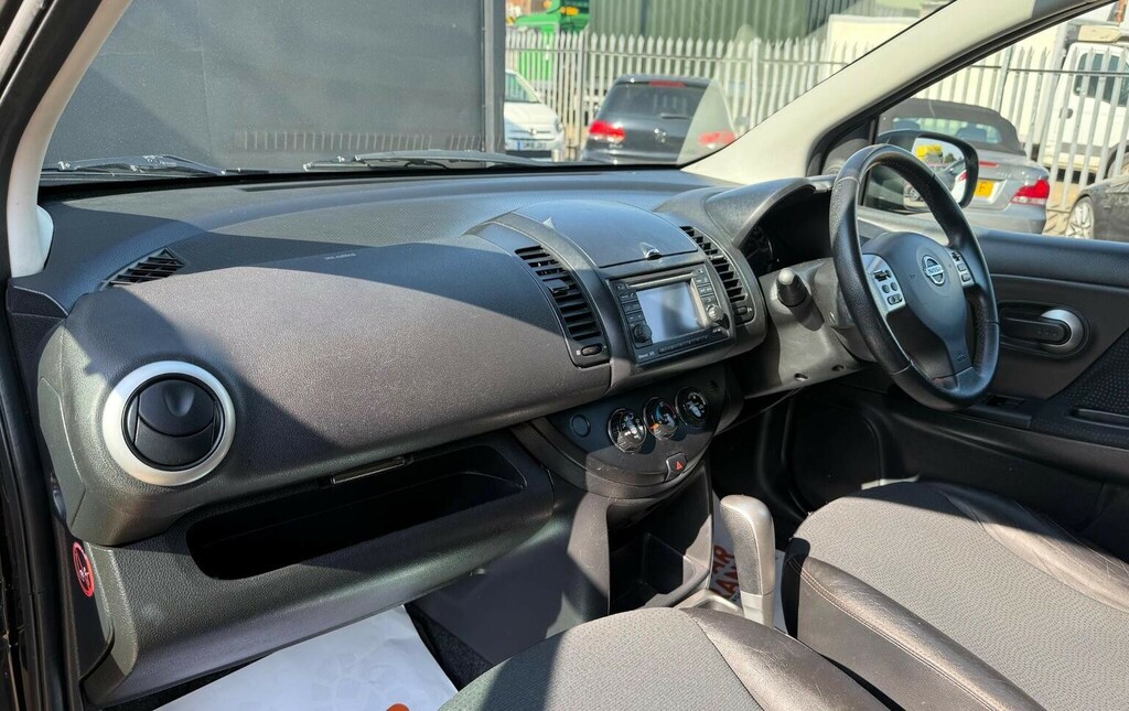 Nissan Note 1.6 16V N-tec Hatchback Beige #42
