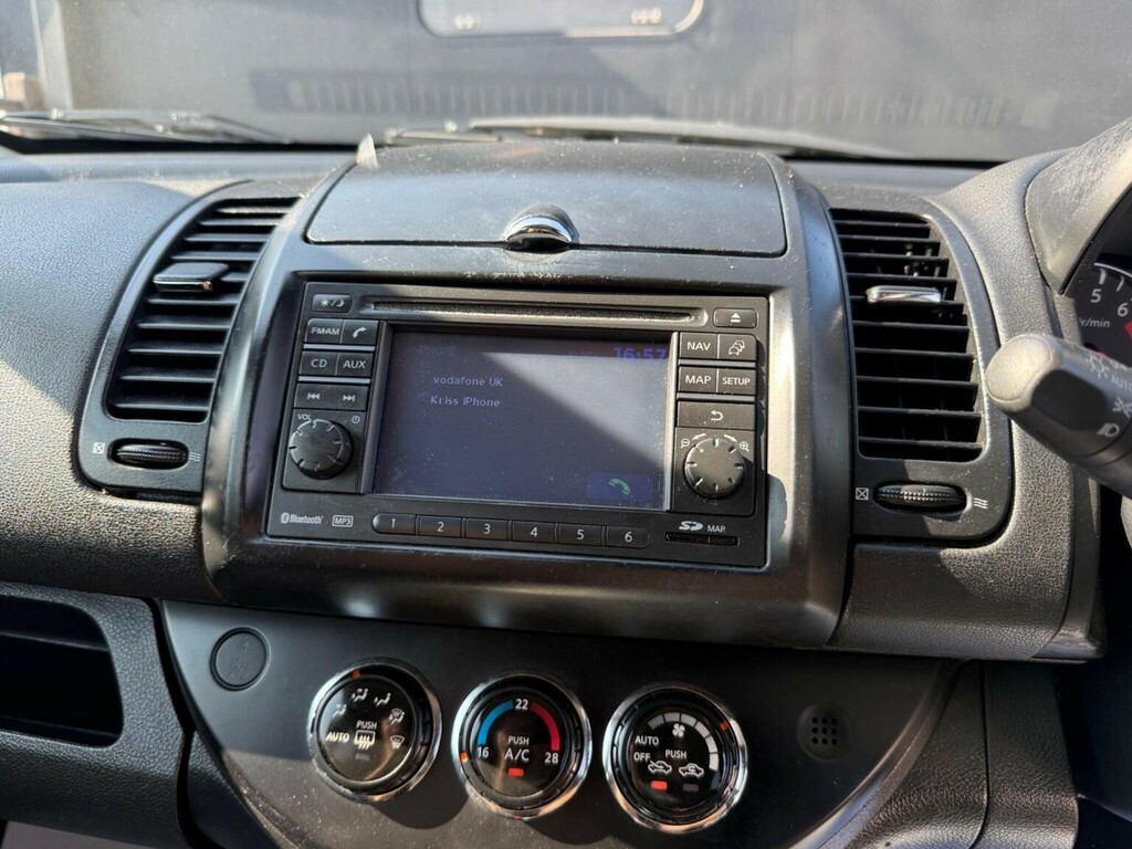 Nissan Note 1.6 16V N-tec Hatchback Beige #59