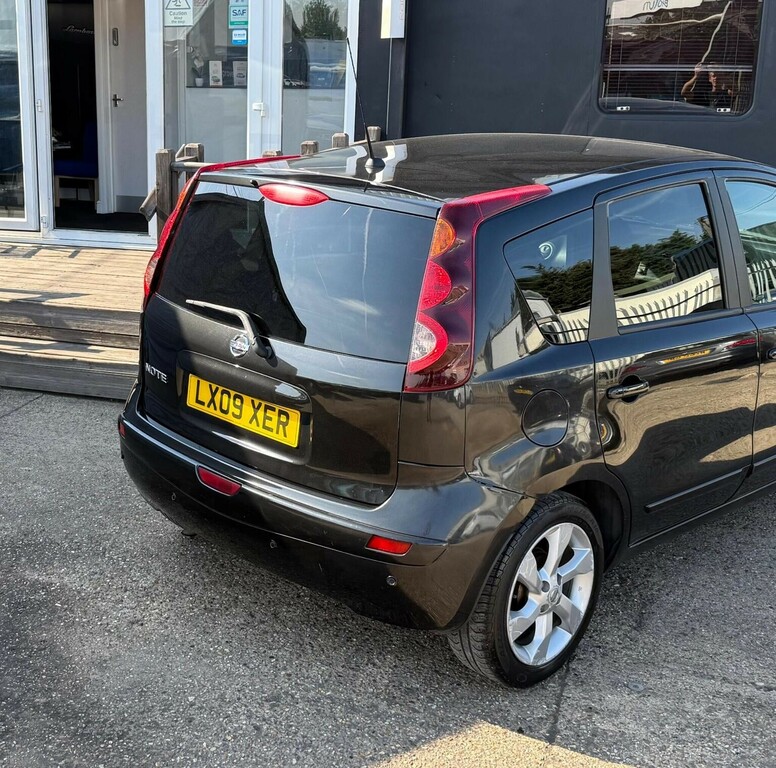 Nissan Note 1.6 16V N-tec Hatchback Beige #29