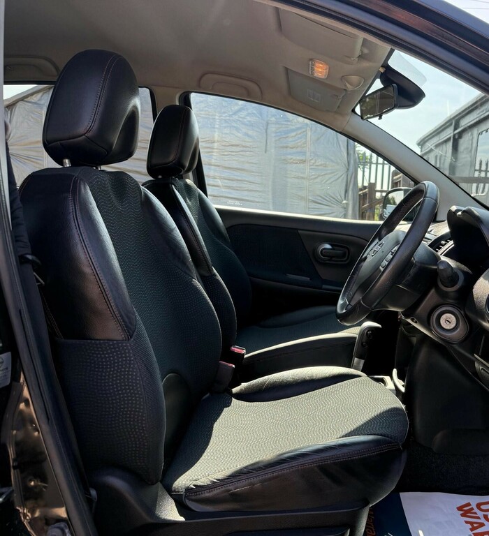 Nissan Note 1.6 16V N-tec Hatchback Beige #34