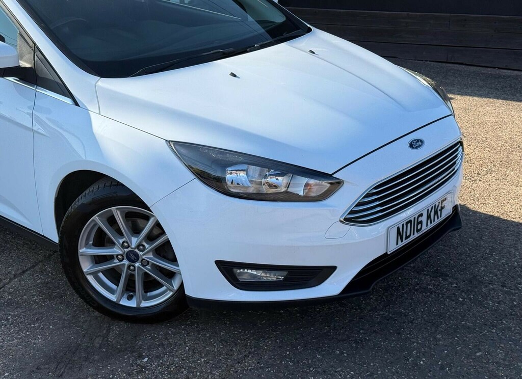 Ford Focus Hatchback 1.0T Ecoboost Zetec Euro 6 Ss 20 White #5