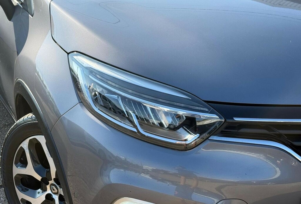Renault Captur 0.9 Tce 90 Iconic Black #8