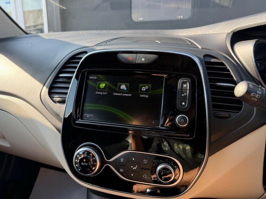 Renault Captur 0.9 Tce 90 Iconic Black #61