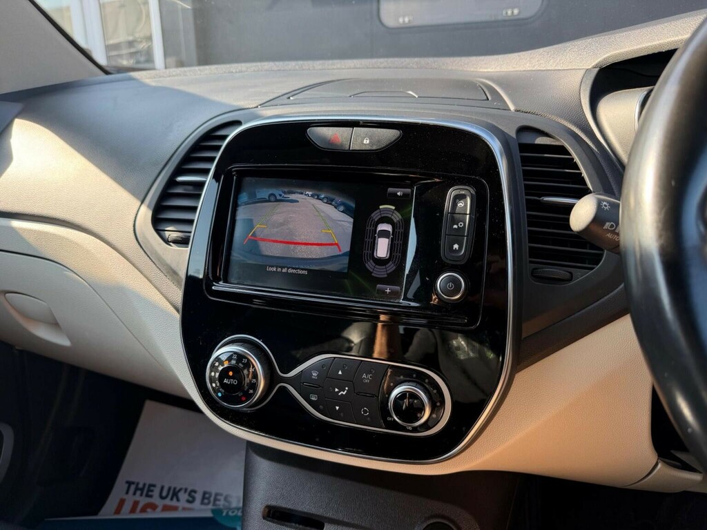 Renault Captur 0.9 Tce 90 Iconic Black #64