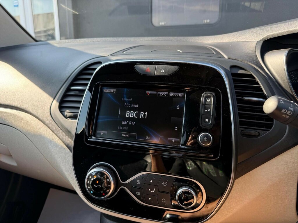 Renault Captur 0.9 Tce 90 Iconic Black #59