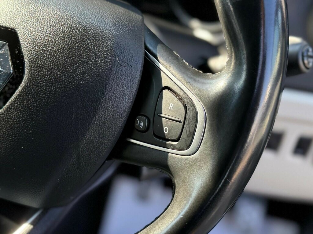 Renault Captur 0.9 Tce 90 Iconic Black #39